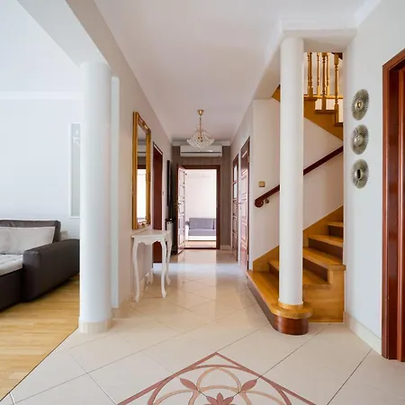 Pod Warszawa Perfekcyjna Na Eventy I Spotkania Firmowe ヴィラ *